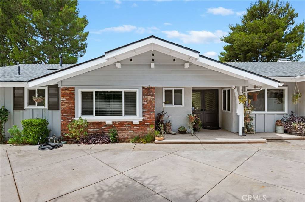 11541 Encino AVE, Granada Hills, CA 91344