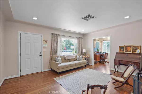 North Hollywood, CA 91606,6101 Simpson AVE