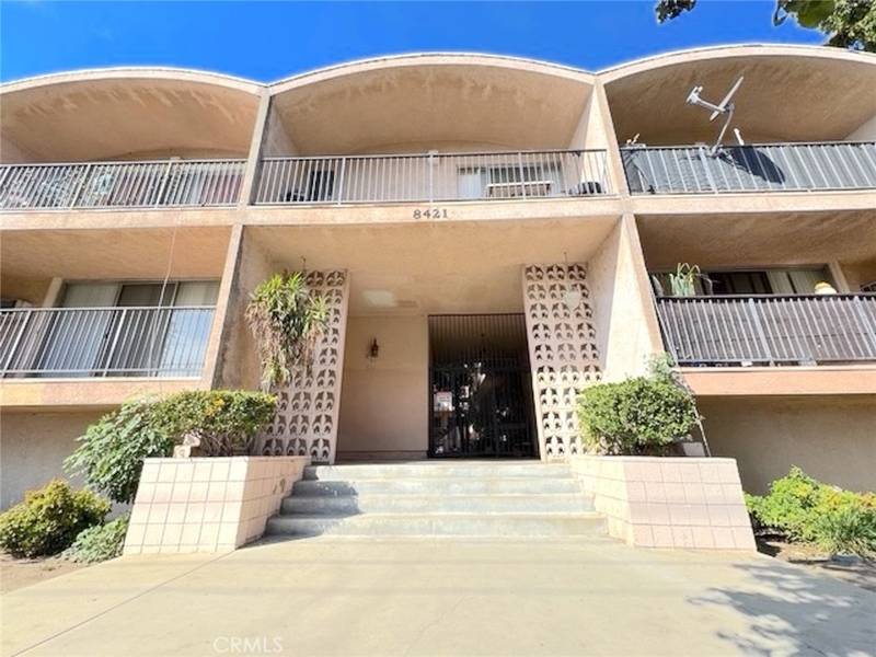 8421 Lindley AVE, Northridge, CA 91325