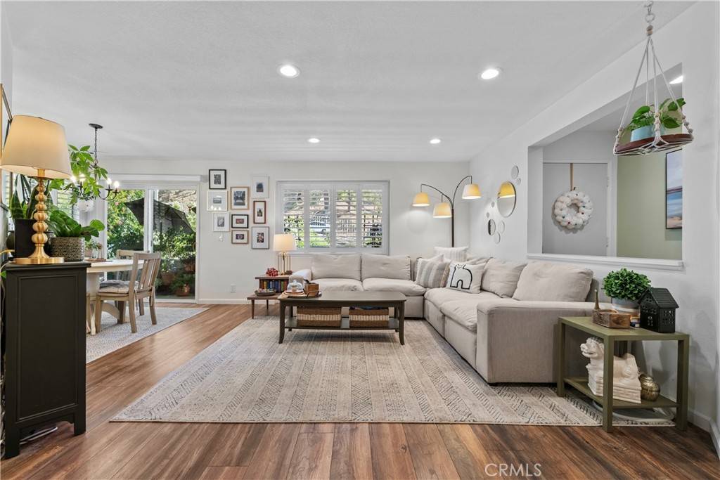 Canyon Country, CA 91351,26902 Flo LN #451