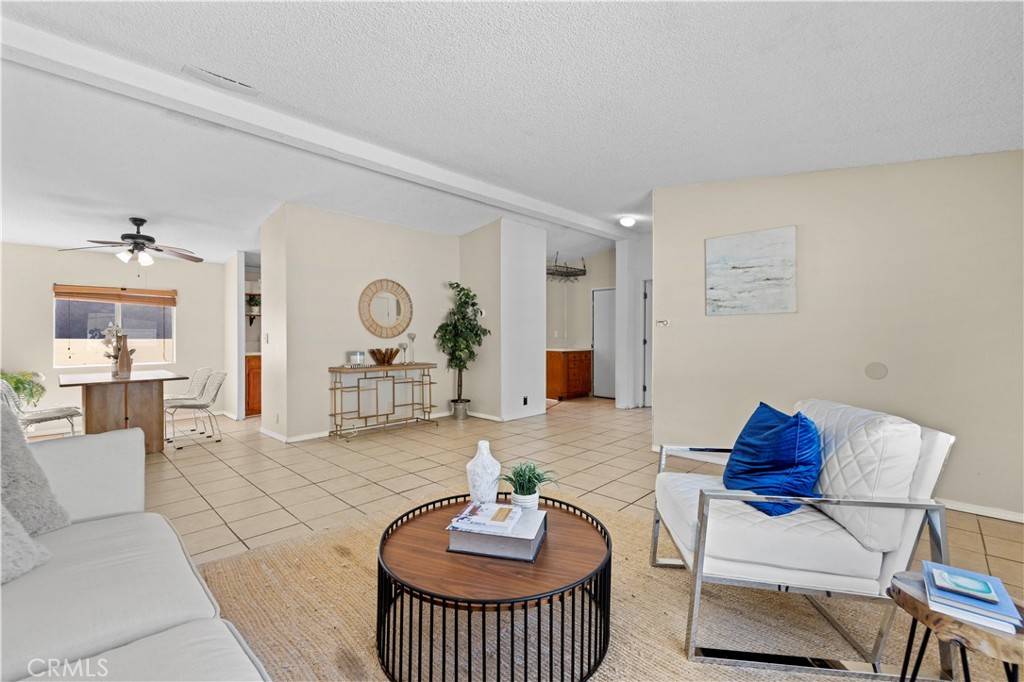 Castaic, CA 91384,29667 Cromwell AVE