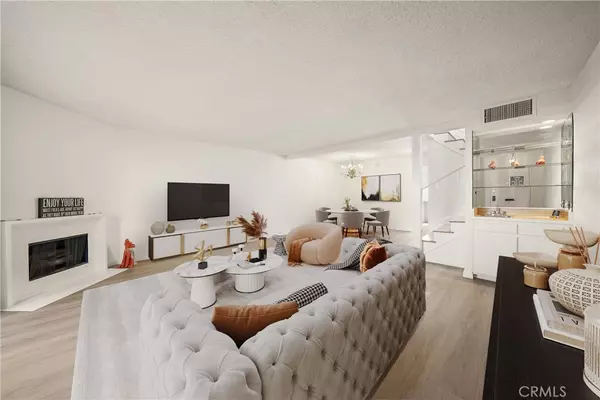 Los Angeles, CA 90004,614 Wilcox AVE