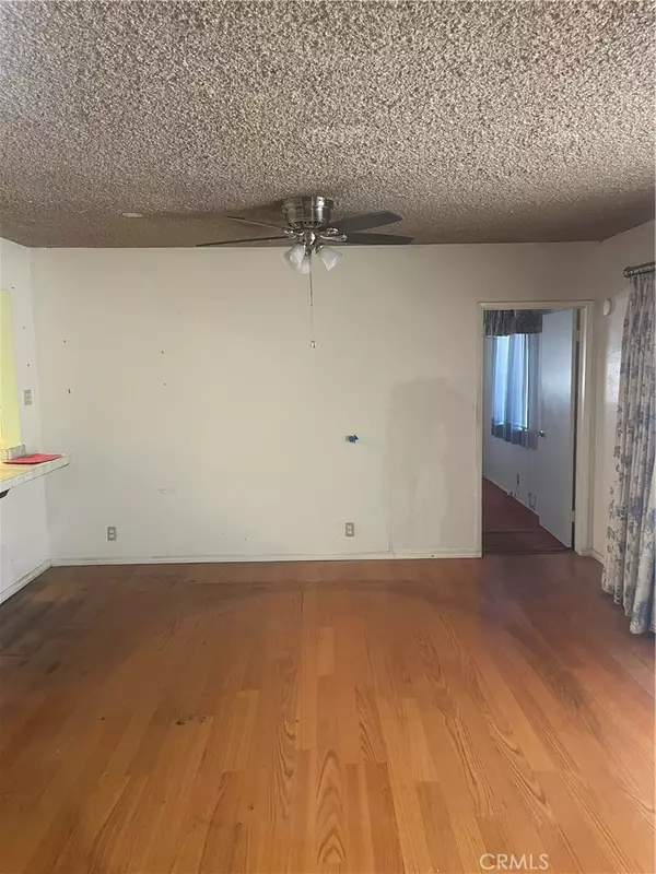 San Fernando, CA 91340,715 S S. Huntington ST