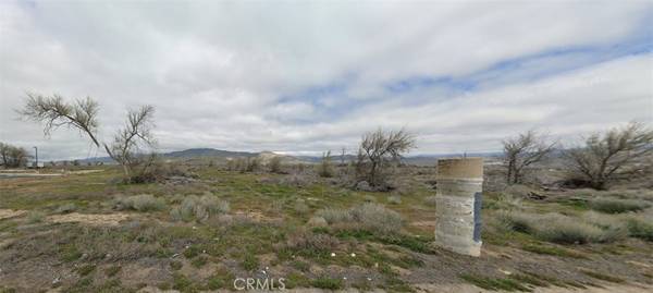 8 Highline RD, Tehachapi, CA 93561