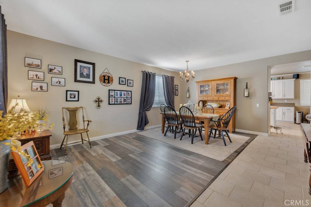 Castaic, CA 91384,29143 Saint Tropez PL