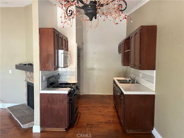 Agoura Hills, CA 91301,29701 Canwood ST