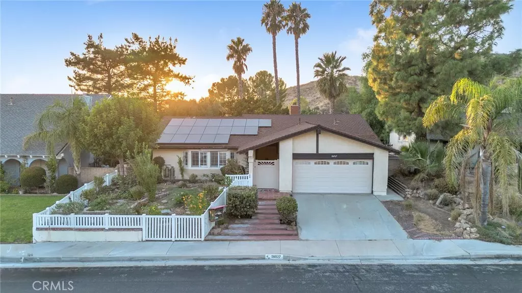 Canyon Country, CA 91387,28927 Gladiolus DR