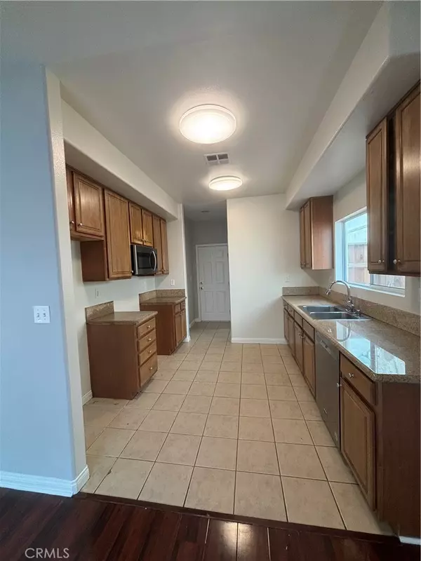 Reseda, CA 91335,18340 Keswick ST #5