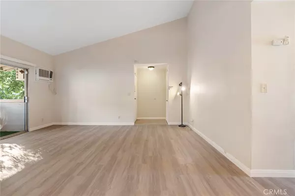 Agoura Hills, CA 91301,28915 Thousand Oaks BLVD #2007