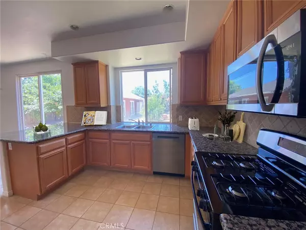 Reseda, CA 91335,7223 Zelzah AVE