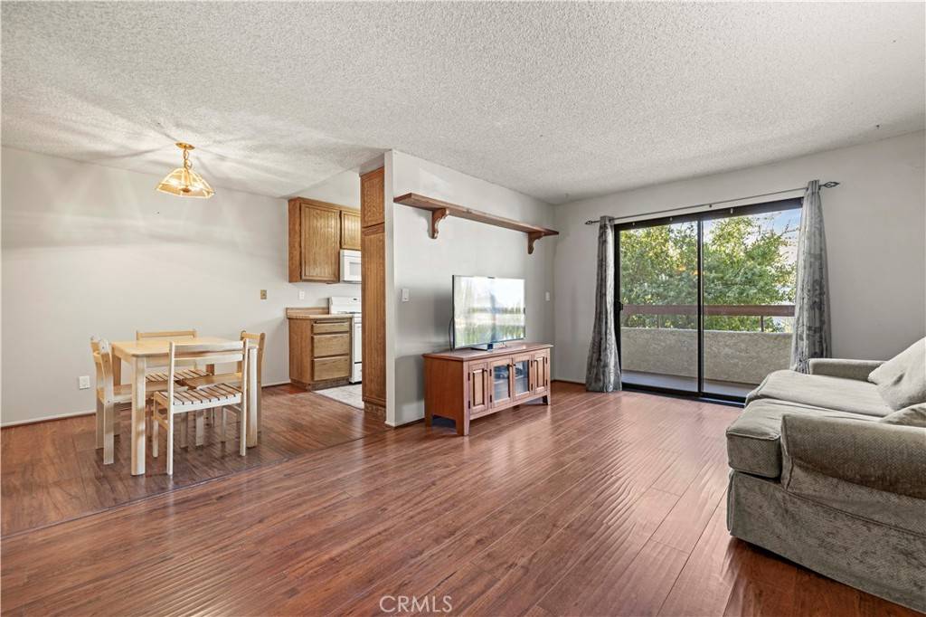 28011 Tiffany #325, Canyon Country, CA 91387
