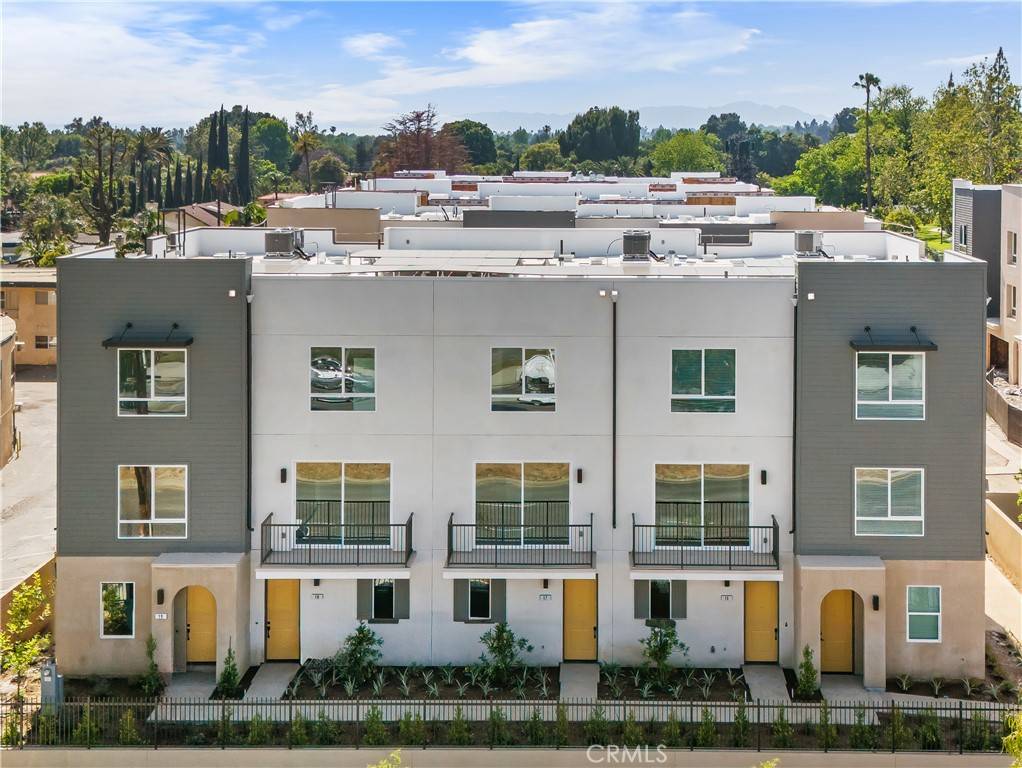 North Hills, CA 91343,9421 1/2 N Sepulveda Blvd. #2