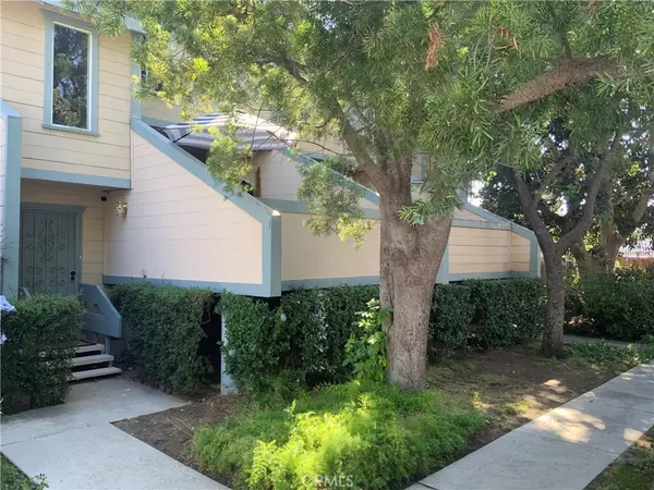 9917 Independence AVE #B, Chatsworth, CA 91311