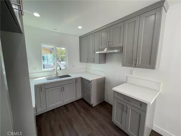 Pacoima, CA 91331,10558 Laurel Canyon BLVD