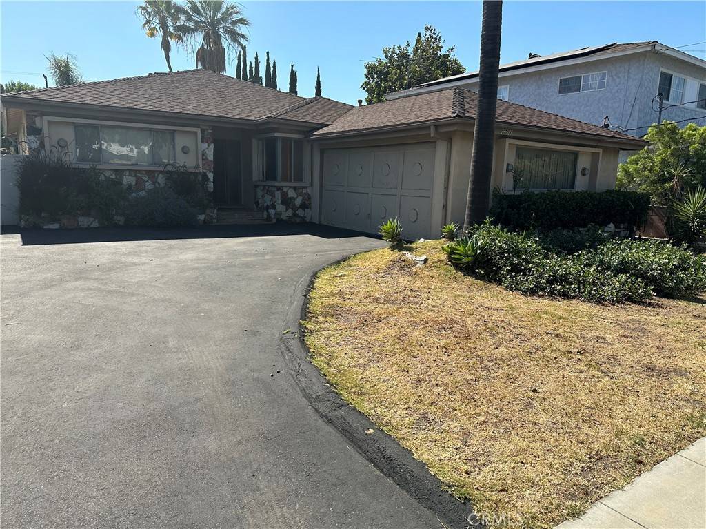 6053 Wilkinson AVE, North Hollywood, CA 91606