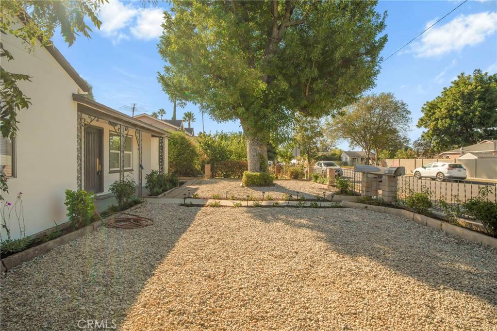 Reseda, CA 91335,19508 Hartland ST