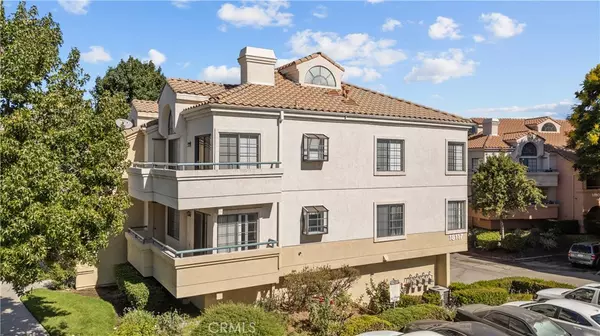 18117 Erik Court #413, Canyon Country, CA 91387