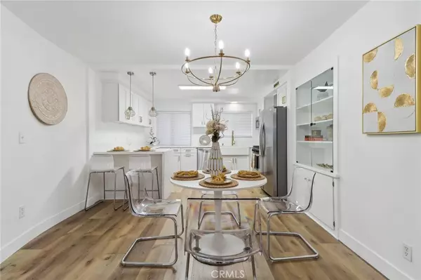 North Hollywood, CA 91602,4445 Cartwright AVE #202