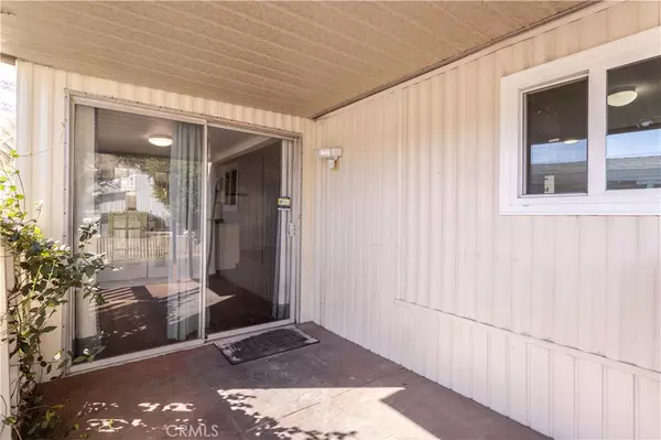 Sylmar, CA 91342,16079 Yarnell ST #C15
