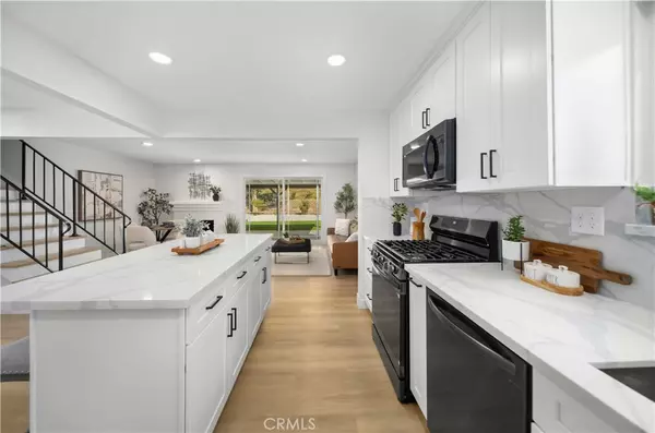 Canyon Country, CA 91387,17817 Blackbrush DR