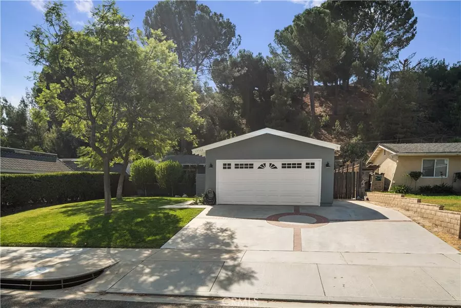 19566 Green Mountain DR, Newhall, CA 91321