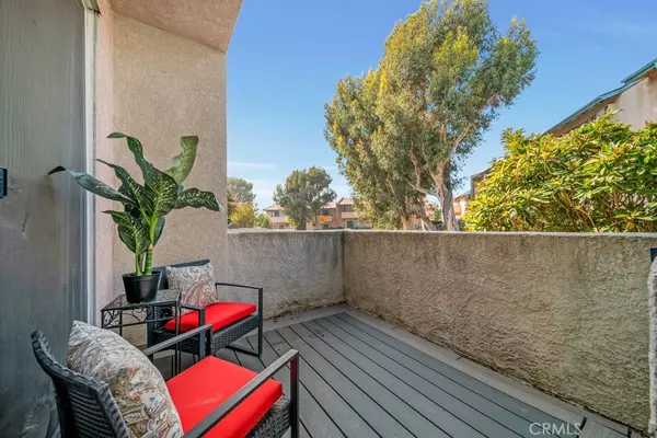 Sylmar, CA 91342,13901 Olive View LN #4