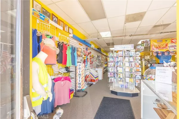 Acton, CA 93510,3807 Sierra HWY #6