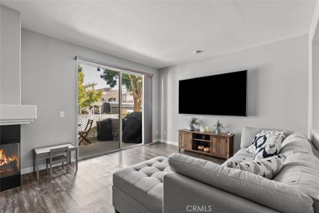 Canyon Country, CA 91387,27023 Karns CT #1506