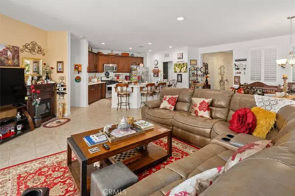 Saugus, CA 91350,20313 Julia LN