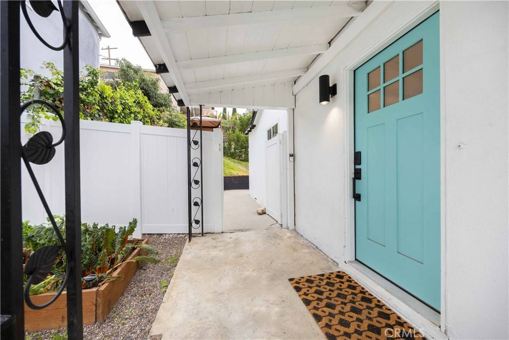 City Terrace, CA 90063,4312 Comly ST