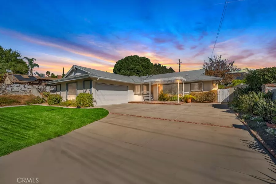 13450 Gladstone AVE, Sylmar, CA 91342