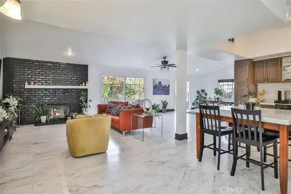 Winnetka, CA 91306,20505 Acre ST