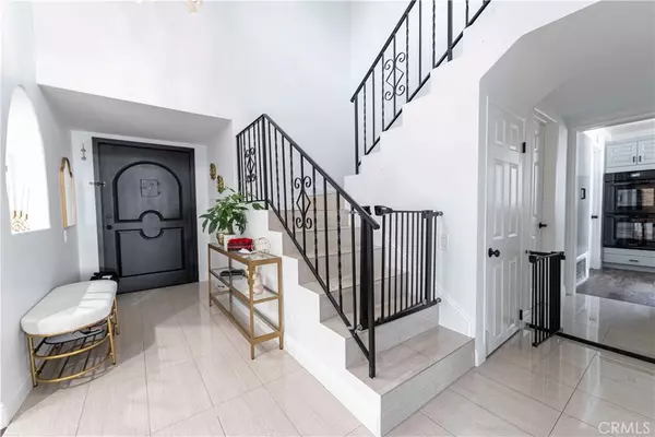 West Hills, CA 91304,8418 Pinelake DR