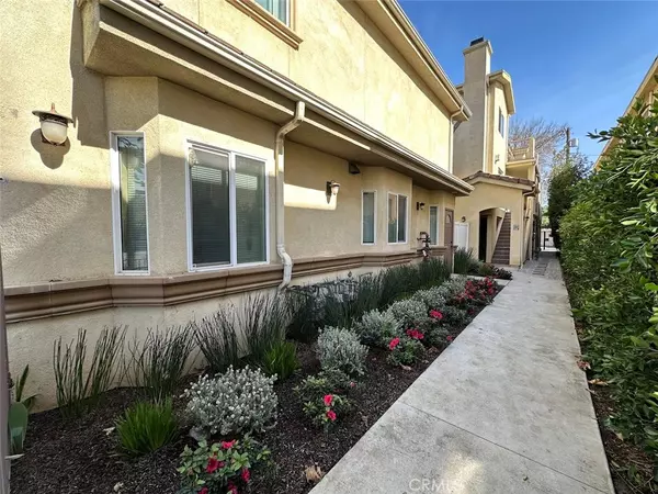 Lake Balboa, CA 91406,6446 Woodley AVE #2