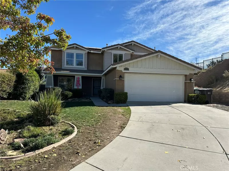 38600 Laurie LN, Palmdale, CA 93551