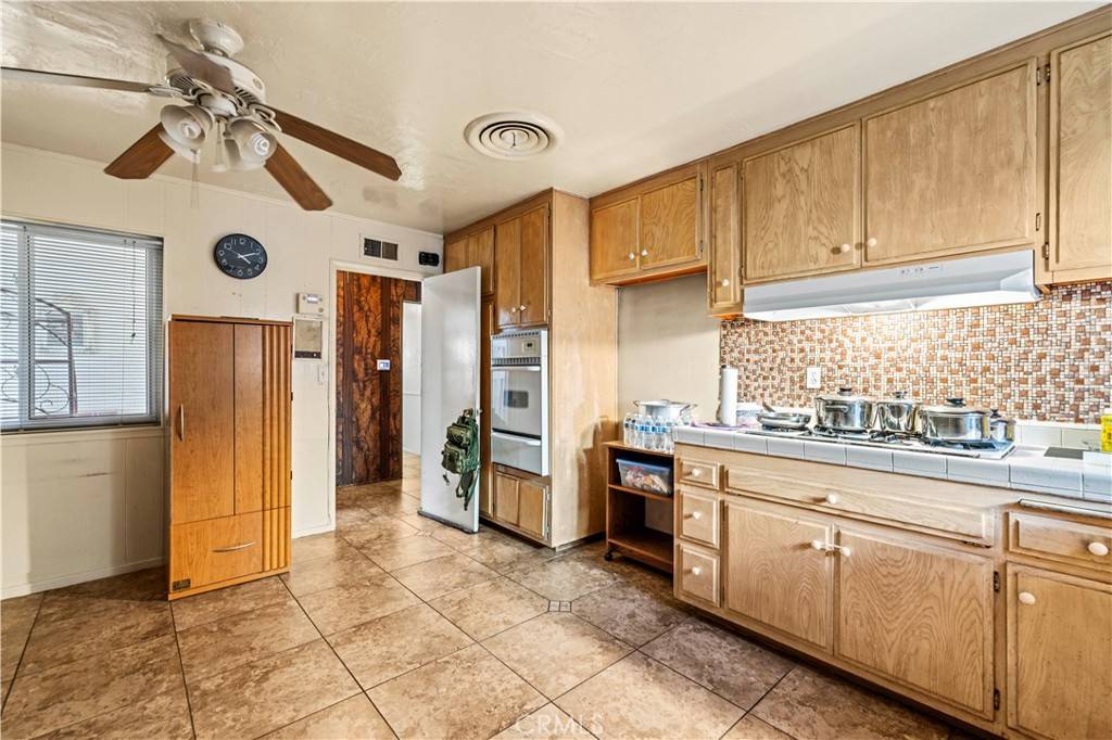 Sylmar, CA 91342,12181 Claretta ST