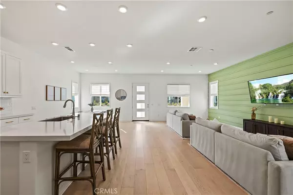 Valencia, CA 91381,27731 Bridge View PL