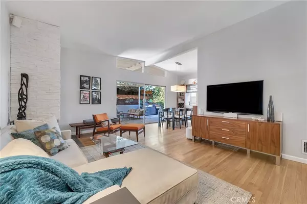 5607 Ostrom AVE, Encino, CA 91316