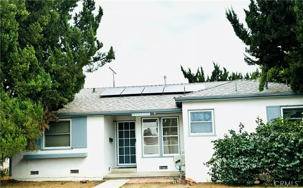 16740 Gilmore ST, Lake Balboa, CA 91406