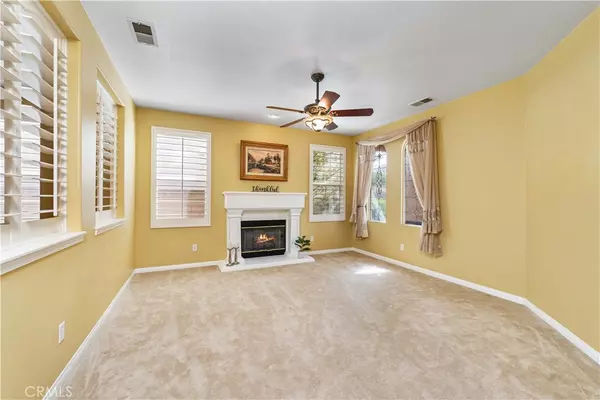 Saugus, CA 91390,29126 Starwood PL