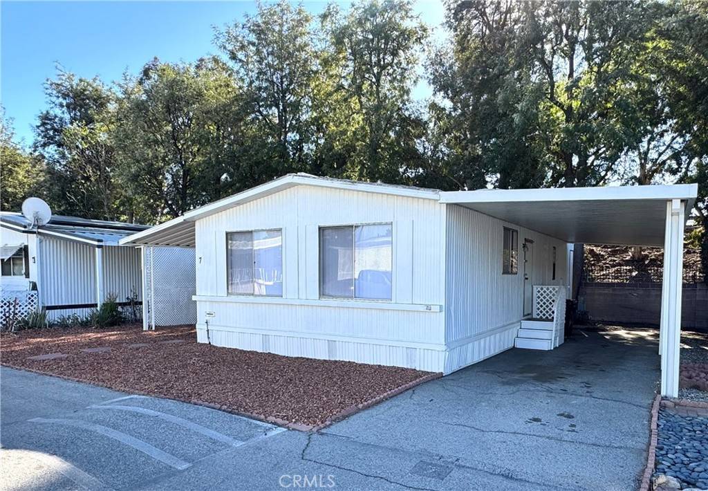Mission Hills (san Fernando), CA 91345,10811 Columbus AVE #7
