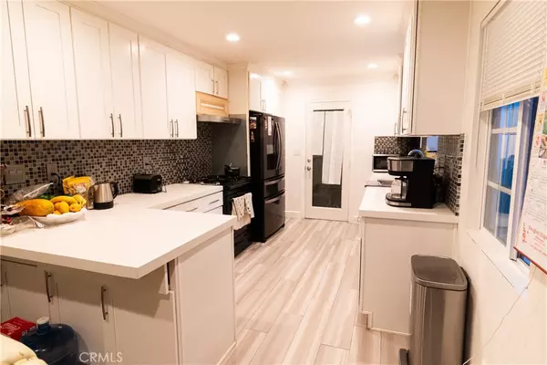Palmdale, CA 93550,37630 12th ST E