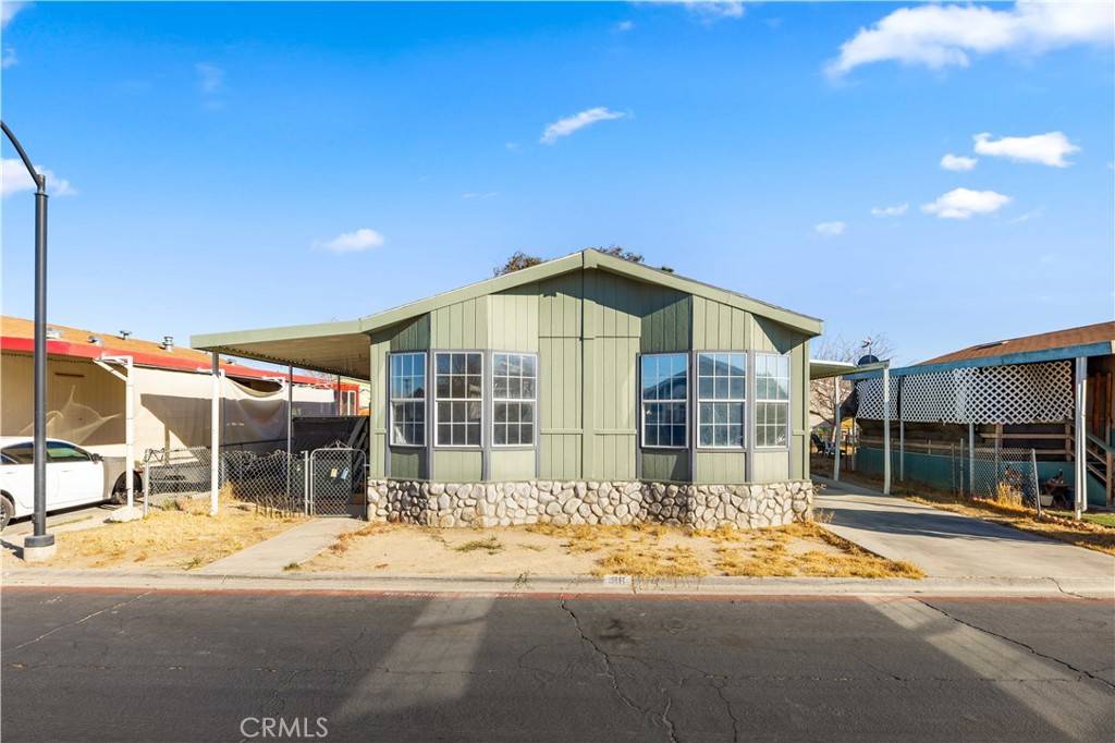 45111 25th ST E #88, Lancaster, CA 93535
