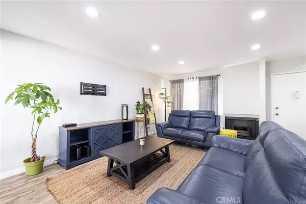 North Hills, CA 91343,9625 Sepulveda BLVD #5