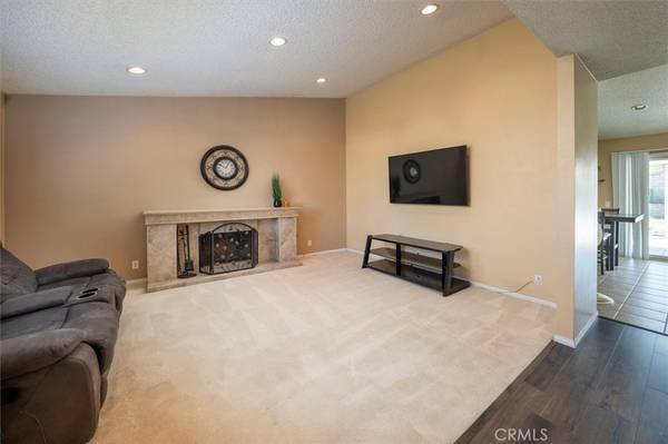 Newhall, CA 91321,18642 Pad CT