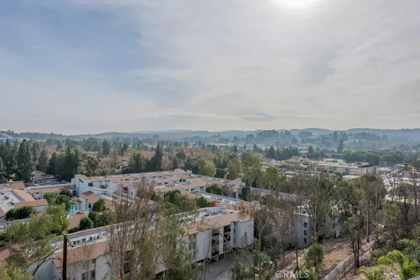 Woodland Hills, CA 91367,5770 Rolling RD