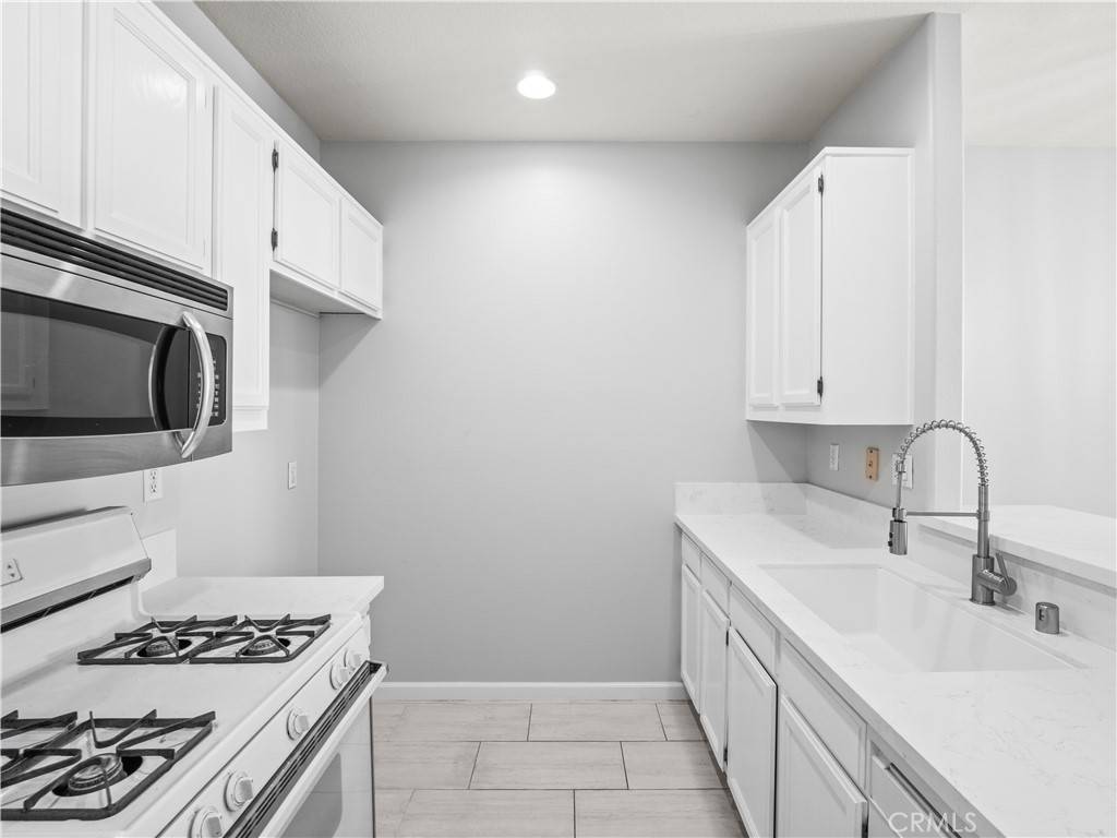 Valencia, CA 91354,27024 Wolf Creek TRL #22