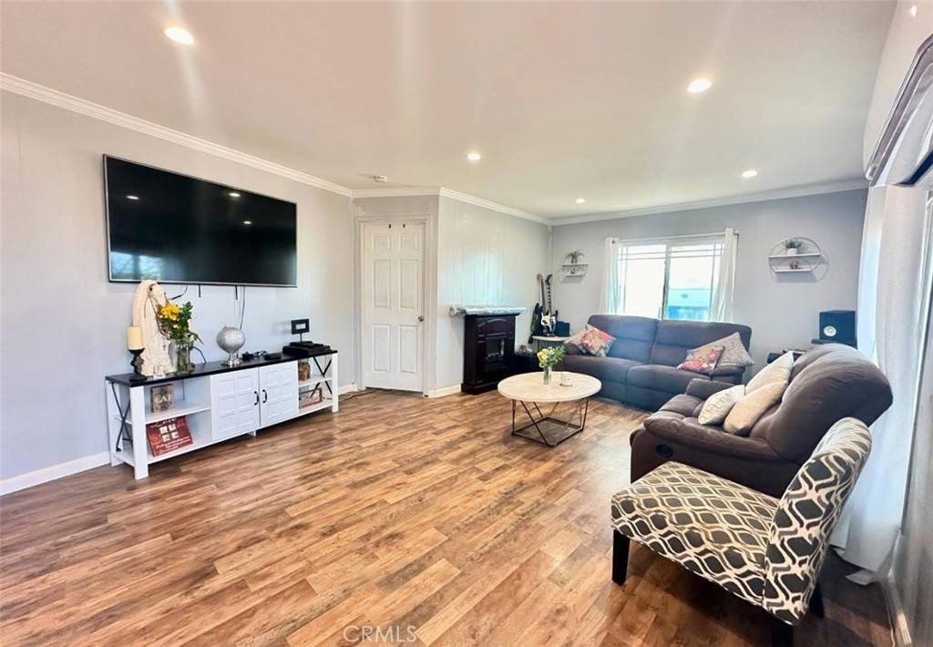 Rosamond, CA 93560,1258 W Rosamond #74