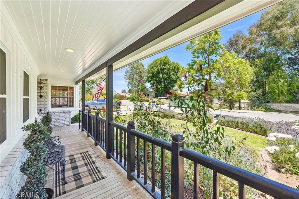 Simi Valley, CA 93065,922 Carefree DR