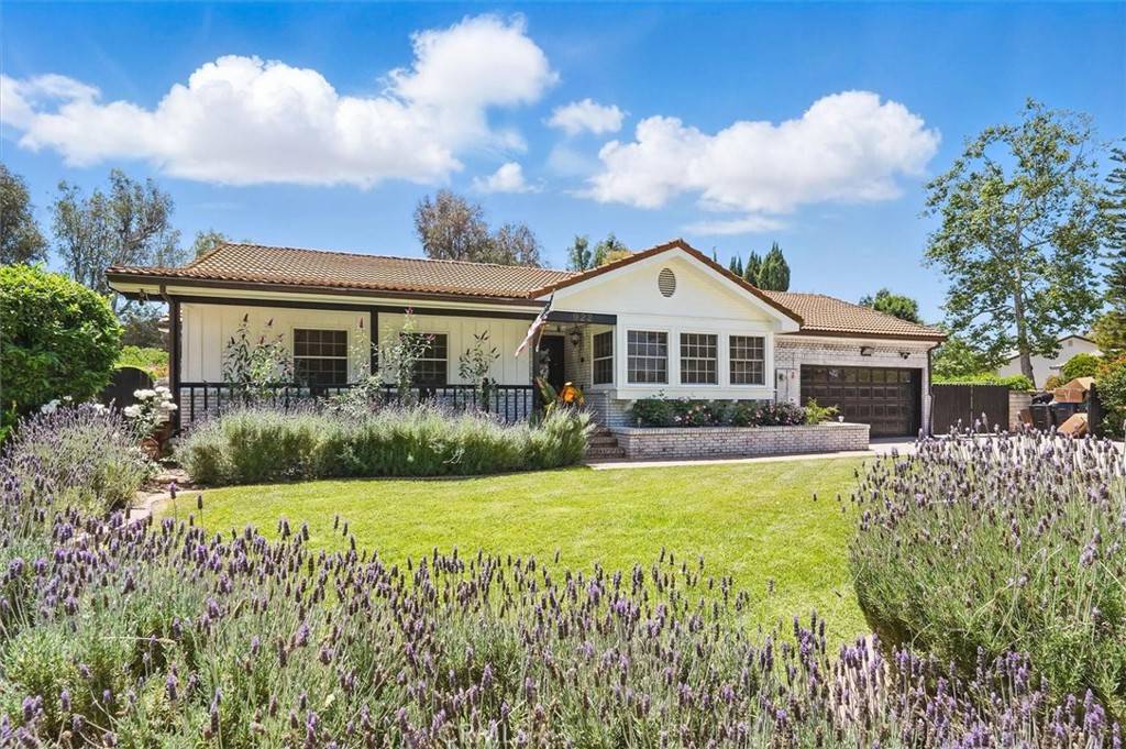 Simi Valley, CA 93065,922 Carefree DR